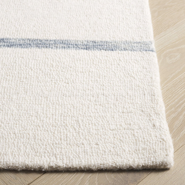 Safavieh Ebony Handcrafted Runner Area Rug - Luxurious Wool And Cotton Blend For Elegant Home Décor Ivory ,Blue 80% Wool 20% Cotton Ebn951m-5