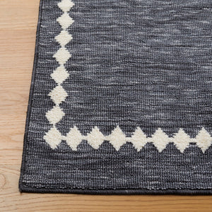 Safavieh Easy Care Chic Geometric Runner Rug - Contemporary Design In Elegant Grey And Ivory For Modern Spaces Grey ,Ivory Polyester Ecr110f-212