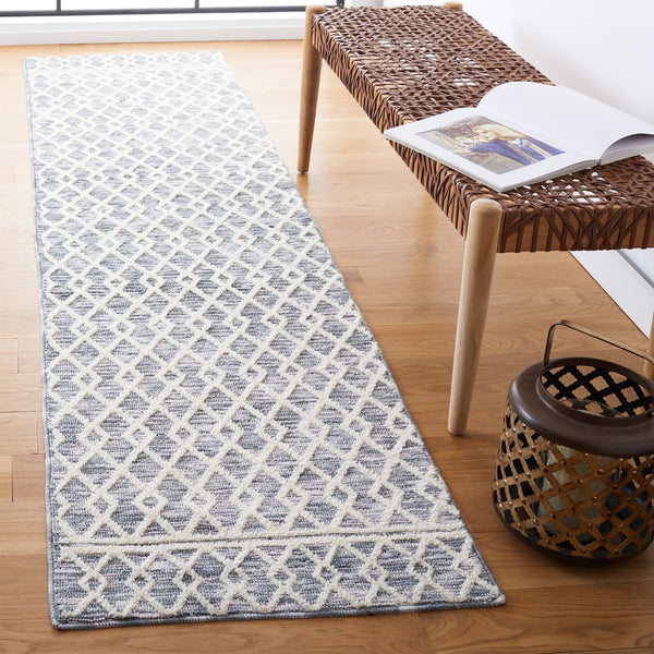 Safavieh Easy Care Elegant Contemporary Diamond Motif Rug - Durable, Washable, And Stylish For Any Space Grey ,Ivory Polyester Ecr111f-212