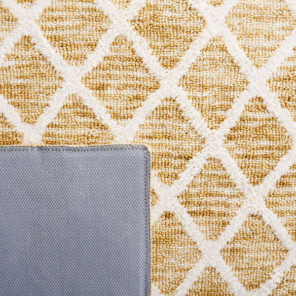 Safavieh Easy Care Contemporary Power Loomed Rug In Elegant Golden Ivory – Durable, Washable & Stylish Décor Gold ,Ivory Polyester Ecr113d-210