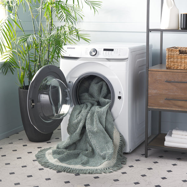 Safavieh Easy Care Handwoven Area Rug - Vibrant Teal And Ivory Design, Washable, Durable, Indian Craftsmanship Teal ,Ivory Cotton Ecr202j-8r