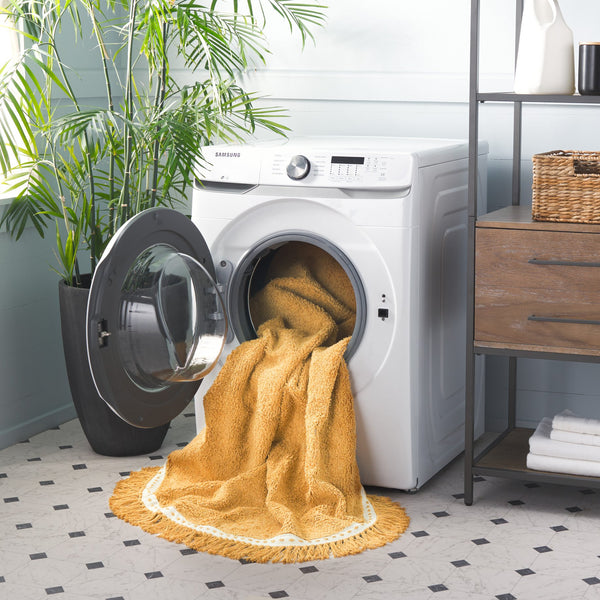 Safavieh Easy Care Exquisite Hand-woven Area Rug For Elegant Home Decor, Soft Cotton, Washable Convenience Yellow ,Ivory Cotton Ecr204c-8r