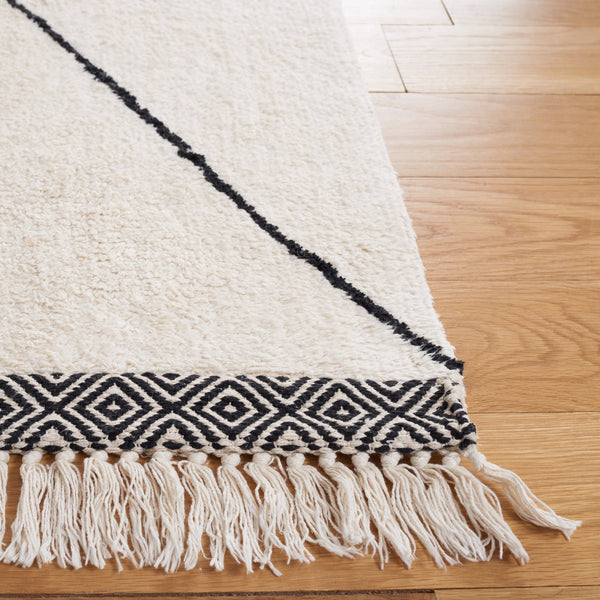 Safavieh Easy Hand Woven Cotton Area Rug - Minimalist Charm With Timeless Elegance, Washable For Easy Care Ivory ,Black Cotton Ecr210a-2