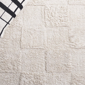 Safavieh Easy Care Hand-tufted Area Rug In Recycled Cotton For Eco-friendly Home Decor And Style Ivory Recycled Cotton Ecr222a-6