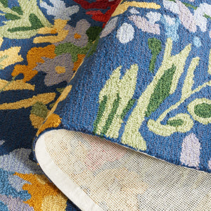 Safavieh Easy Care 301 Hand Tufted Floral Rug Navy / Red 5' x 8'