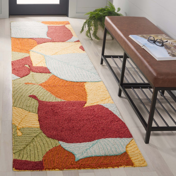 Safavieh Easy Care 304 Hand Tufted Floral Rug Rust / Green 2'-3" x 9'