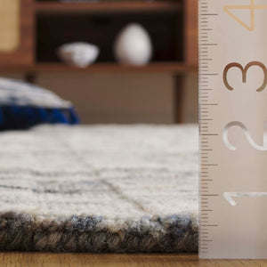 Safavieh Element Hand-Loomed Wool Area Rug Abstract Navy Ivory for Living Room or Bedroom ELM501N-5