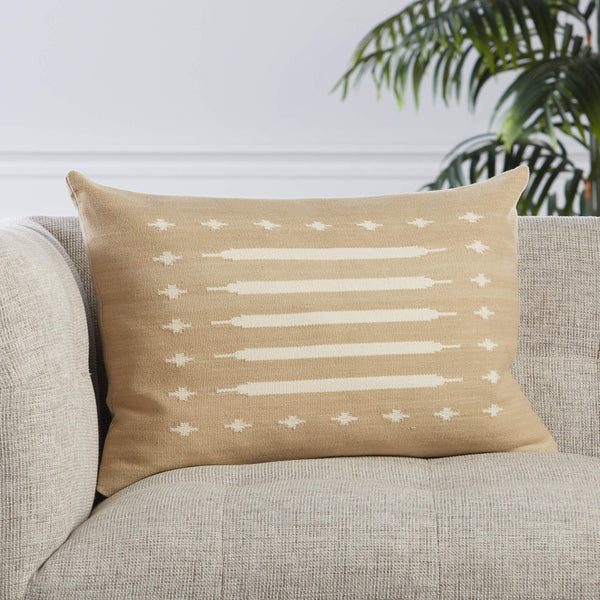 Jaipur Living Jaipur Living Ikenna Kilim Geometric Cotton Lumbar Pillow for Boho Global Decor Taupe Poly Fill PLW103502