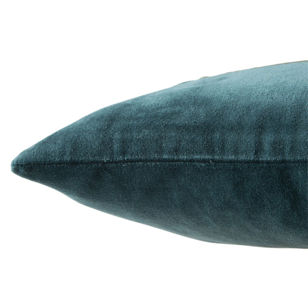 Jaipur Living Jaipur Living Velvet Cotton Bordered Throw Pillow with Piped Edges for Sofa or Bed Teal Poly Fill PLW103416