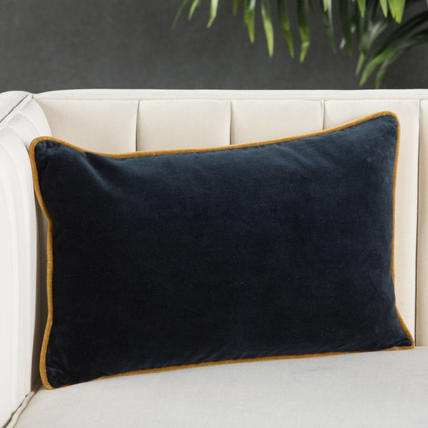 Jaipur Living Jaipur Living Lyla Cotton Velvet Lumbar Pillow Reversible Cream Sofa Accent Navy Poly Fill PLW103422