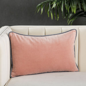 Jaipur Living Jaipur Living Emerson Cotton Velvet Lumbar Pillow Cover Reversible Cream Piped Edges Blush PLC102281