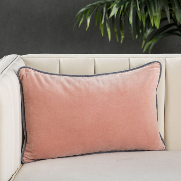 Jaipur Living Jaipur Living Emerson Cotton Velvet Lumbar Pillow Cover Reversible Cream Piped Edges Blush PLC102281