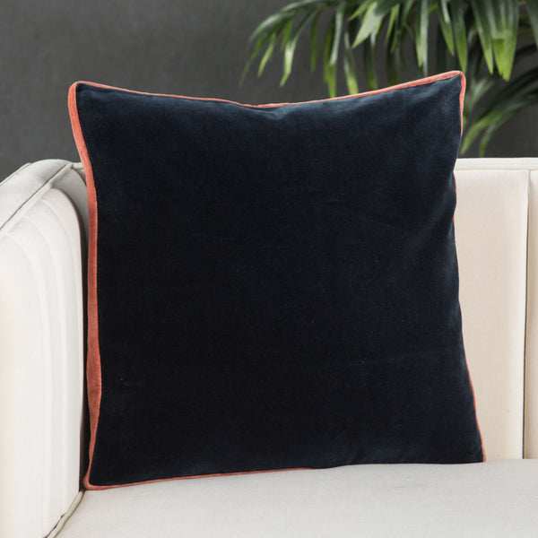 Jaipur Living Jaipur Living Bryn Cotton Velvet Pillow Cover Tailored Box Edge Sophisticated Accent Navy PLC102272