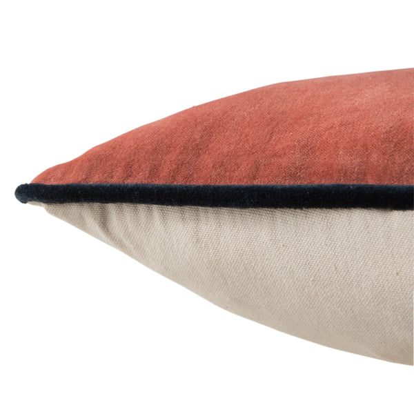 Jaipur Living Jaipur Living Emerson Cotton Velvet Lumbar Pillow Cover Reversible Cream Piped Edges Coral PLC102283