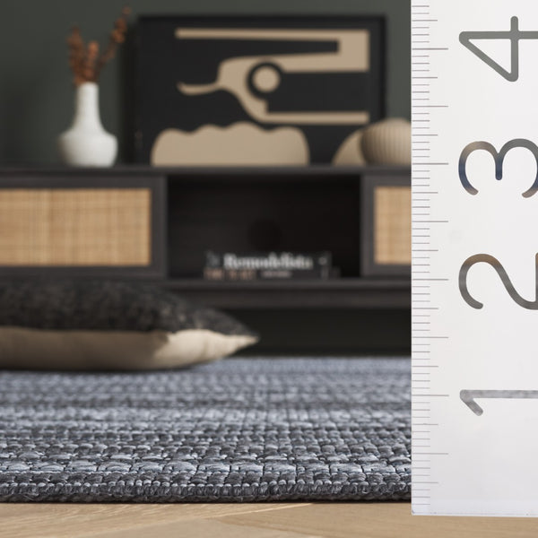 Safavieh Escape Chic Minimalist Area Rug - Stylish Grey And Ivory Design For Modern Home Decor Elegance Grey ,Ivory 65% Cotton,35% Polypropylene Esc700f-8