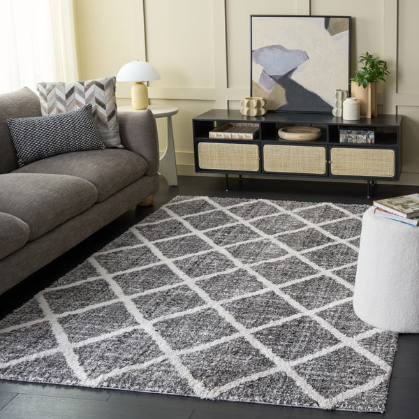 Safavieh Everett Modern Area Rug – Stylish Medium Design For Home Décor, Soft Texture, Durable Weave Grey ,Ivory Polypropylene & Polyester Evr800f-7