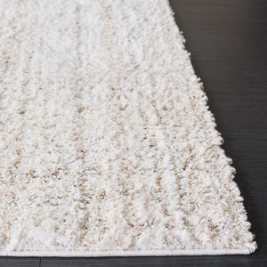 Safavieh Everett Shag Area Rug - Modern Turkish Design For Elegant Living Spaces, Soft And Durable Comfort Ivory ,Beige Polypropylene & Polyester Evr802a-7