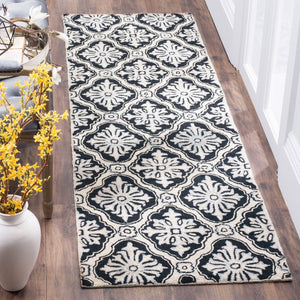 Safavieh Lexington Hand Hooked  Rug Black EZC122C-2