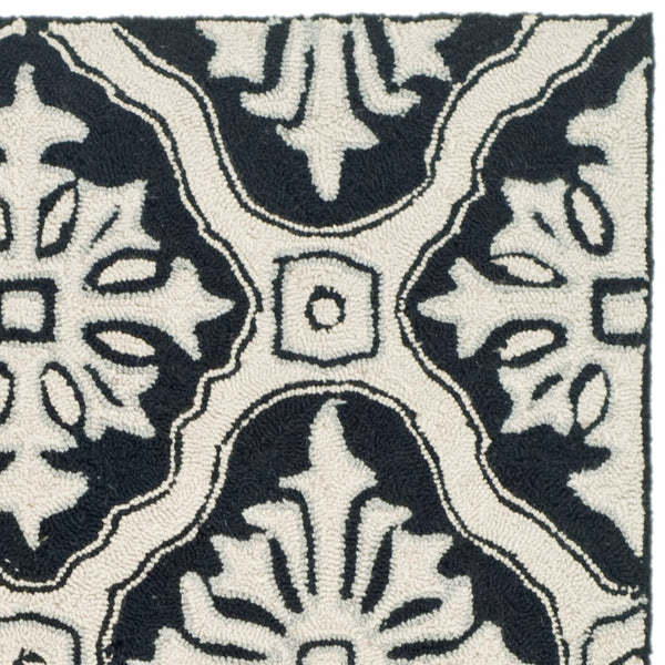 Safavieh Lexington Hand Hooked  Rug Black EZC122C-3
