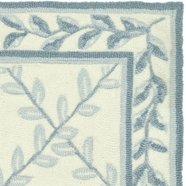 Safavieh Lattice Vine Hand Hooked  Rug Ivory / Light Blue EZC430A-2