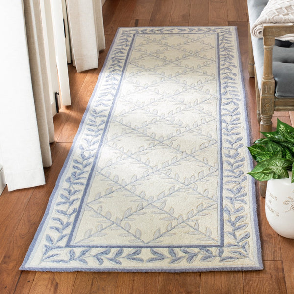 Safavieh Lattice Vine Hand Hooked  Rug Ivory / Light Blue EZC430A-2