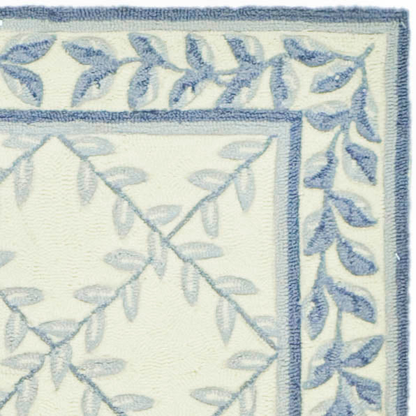 Safavieh Lattice Vine Hand Hooked  Rug Ivory / Light Blue EZC430A-2