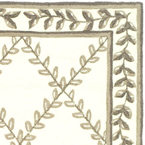 Safavieh Lattice Vine Hand Hooked  Rug Ivory / Sage EZC430B-3