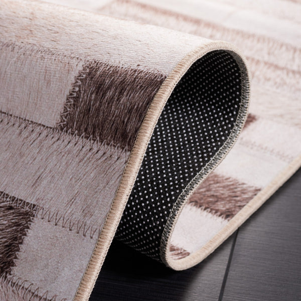 Safavieh Faux Hide 500 M/W S/R Power Loomed  Rug Beige / Brown FAH500B-9