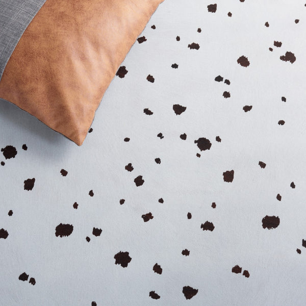 Safavieh Faux Hide 502 M/W S/R Power Loomed  Rug Ivory / Black FAH502A-5