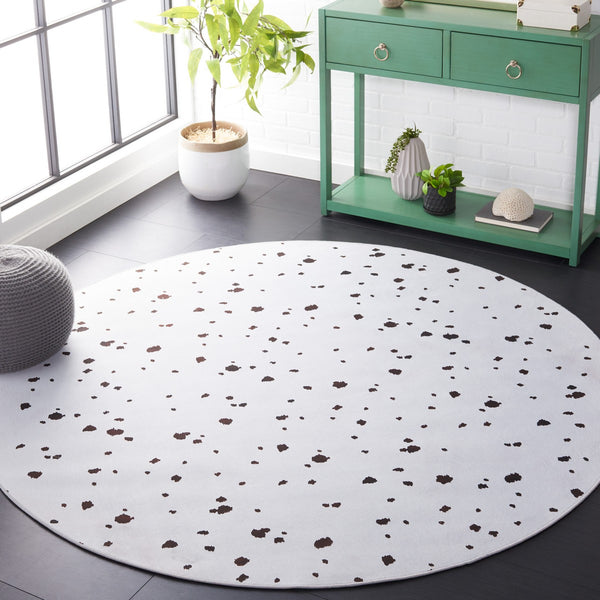 Safavieh Faux Hide 502 M/W S/R Power Loomed  Rug Ivory / Black FAH502A-9