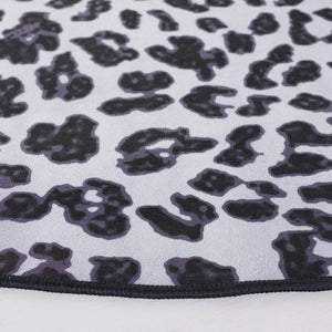 Safavieh Faux Hide 505 M/W S/R Power Loomed  Rug Ivory / Black FAH505A-9