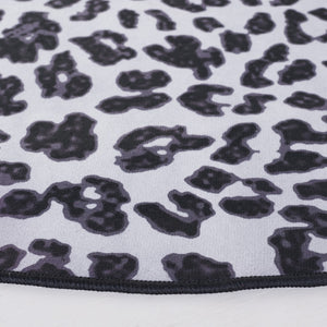 Safavieh Faux Hide 505 M/W S/R Power Loomed  Rug Ivory / Black FAH505A-6R