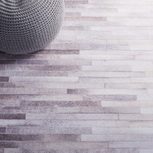 Safavieh Faux Hide 514 M/W S/R Power Loomed  Rug Ivory / Grey FAH514A-9