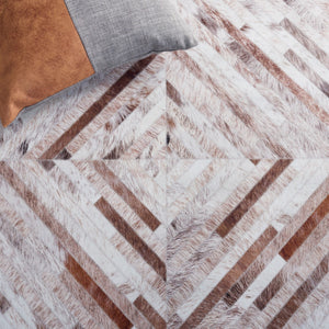 Safavieh Faux Hide 526 M/W S/R Power Loomed  Rug Beige / Brown FAH526A-9