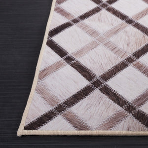 Safavieh Faux Hide 545 M/W S/R Power Loomed  Rug Beige / Brown FAH545A-9