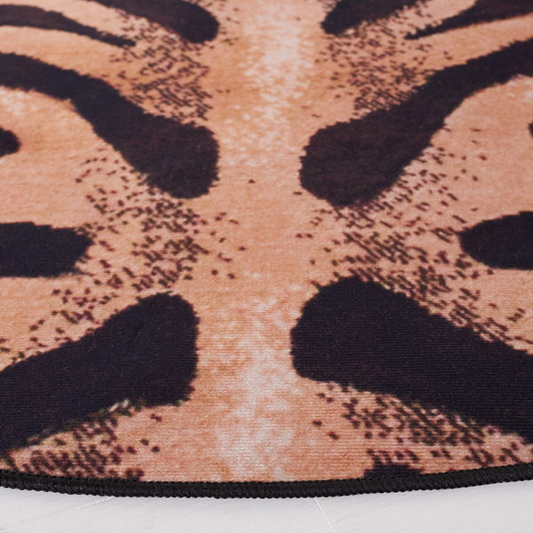 Safavieh Faux Hide 547 M/W S/R Power Loomed  Rug Light Orange / Black FAH547P-9