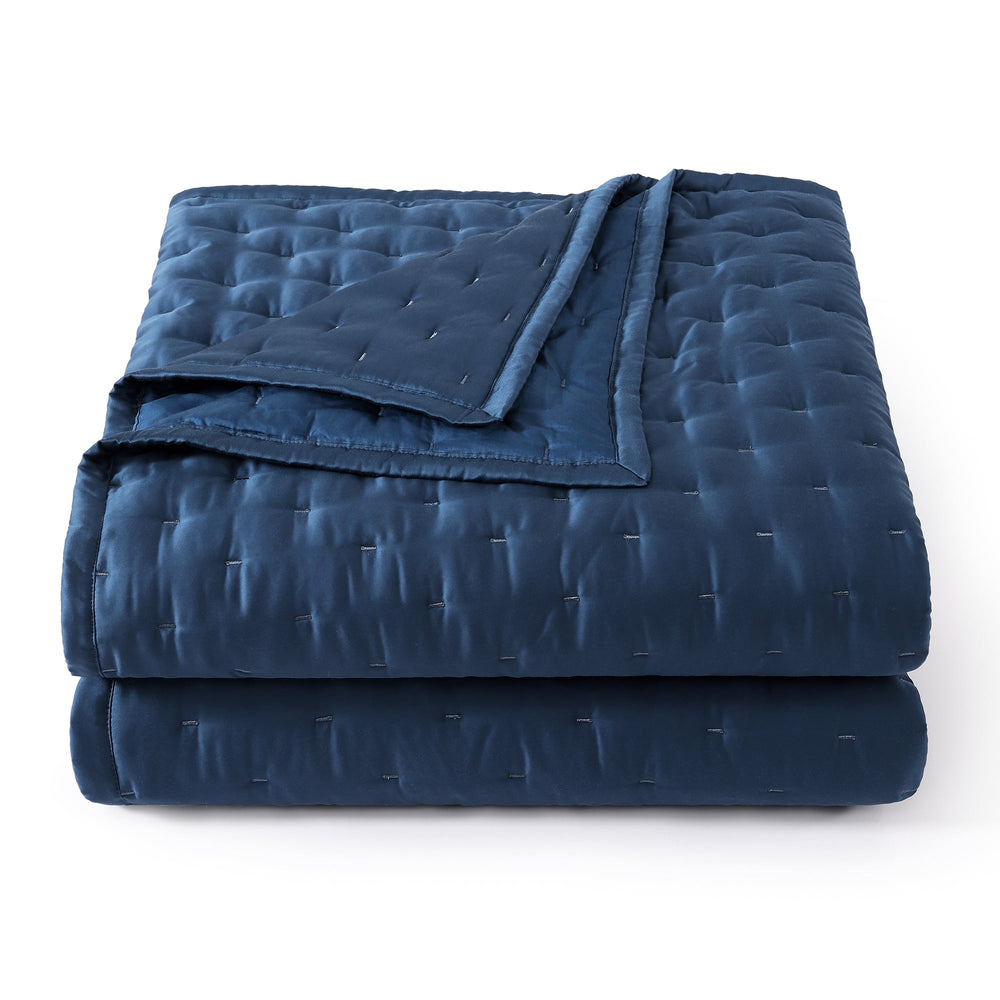Hiend Accents Lyocell Quilt - Luxuriously Soft, Breathable, And Eco-friendly Bedding For Ultimate Comfort & Style Regal Blue Face, 100% Lyocell,Back, 100% Lyocell,Fill, 100% Polyester Fb2135-sk-rb