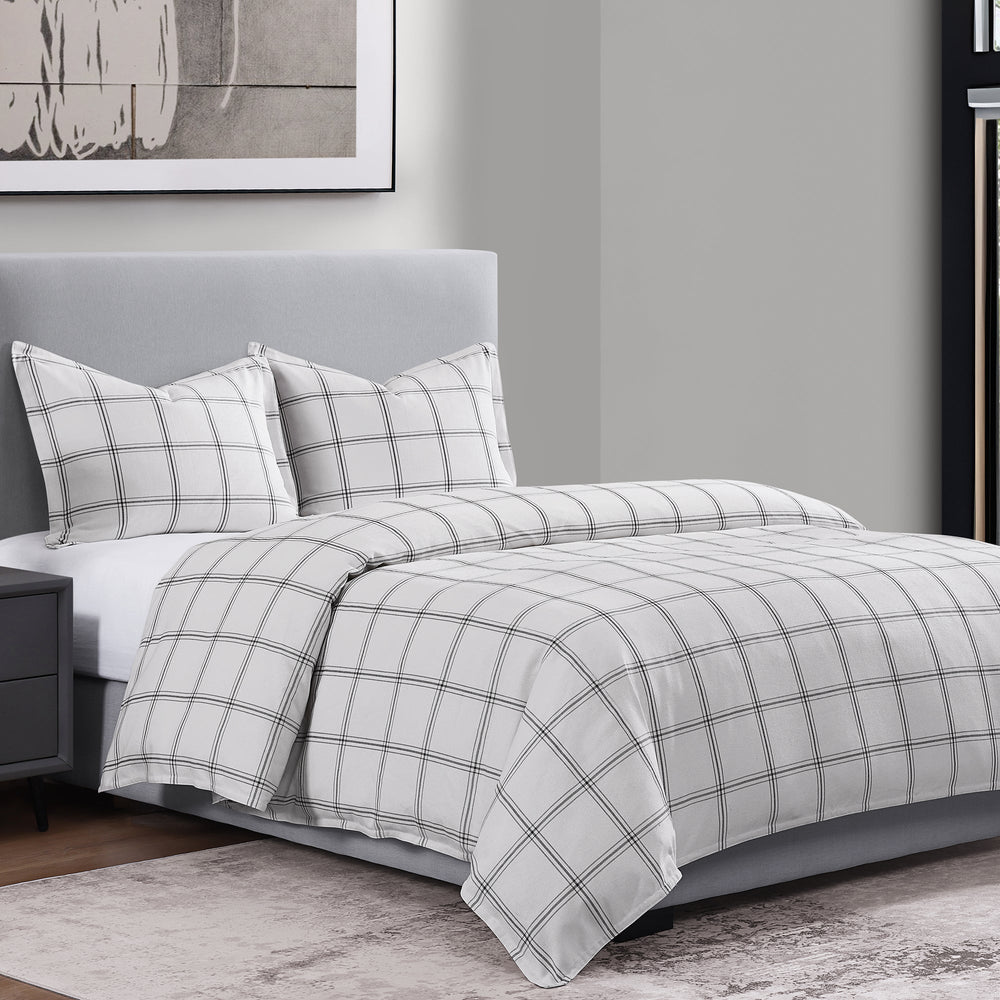 Hiend Accents Windowpane Plaid Comforter Set - Timeless Elegance For Modern Rustic And Lodge-inspired Bedrooms White Comforter ,Face, 65% Polyester,35% Cotton,Back, 100% Cotton,Fill, 100% Polyester. Pillow Sham ,65% Polyester,35% Cotton. Fb2317-fl-wh