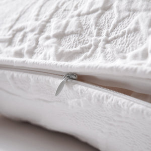 Hiend Accents Verona Matelassé Euro Sham - Luxurious Cotton Decor With Timeless Elegance And Intricate Texture Vintage White 100% Cotton Fb2357es-os-vw