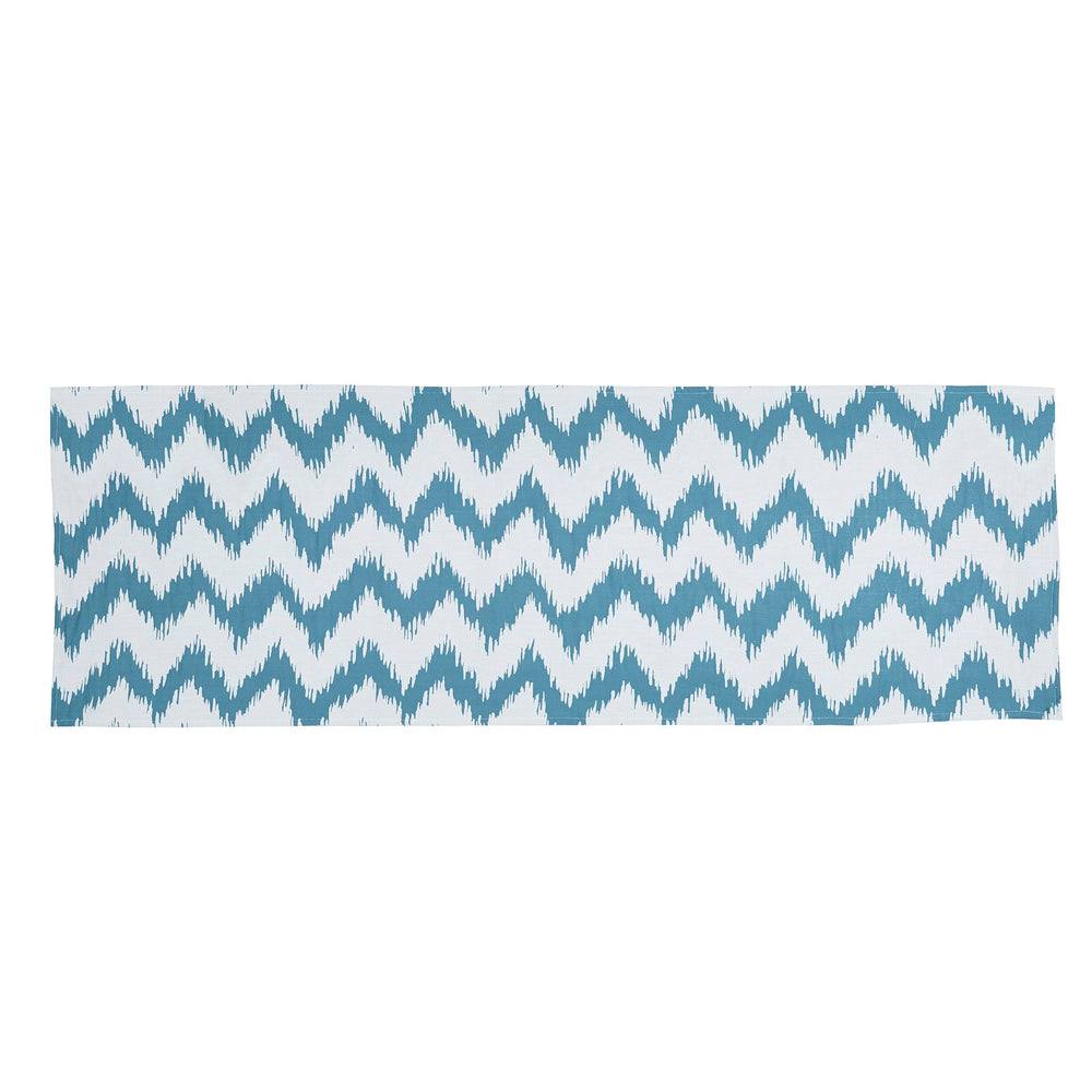 Hiend Accents Catalina Bed Runner - Vibrant Aqua Chevron Design With Matelassé Texture For Chic Bedroom Style Multi 50% Polyester,50% Cotton Fb3930br-sk-oc