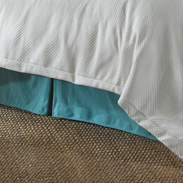 Hiend Accents Catalina Bed Skirt - Elevate Your Bedroom Decor With Vibrant Aqua Chevron & Chic Striped Accents Turquoise 55% Cotton,45% Linen Fb3930bs-kg-oc