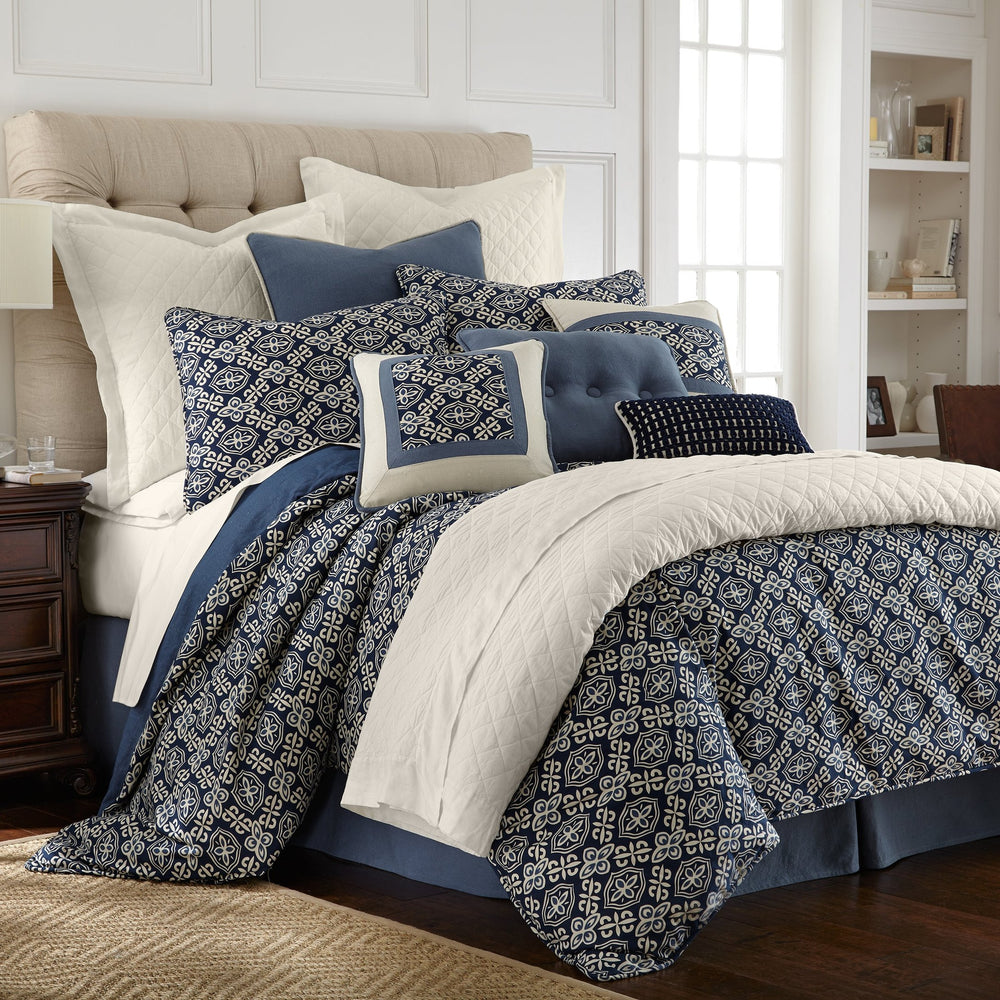 Hiend Accents Monterrey Duvet Cover Set - Luxurious 4-piece Collection With Alhambra Pattern For Elegant Bedrooms Blue,White Duvet Cover ,Face And Back, 100% Polyester. Bed Skirt ,Skirt, 55% Cotton,45% Linen,Decking, 100% Polyester. Pillow Sham ,50% Polyester,25% Cotton,25% Linen. Fb3970-sq-oc