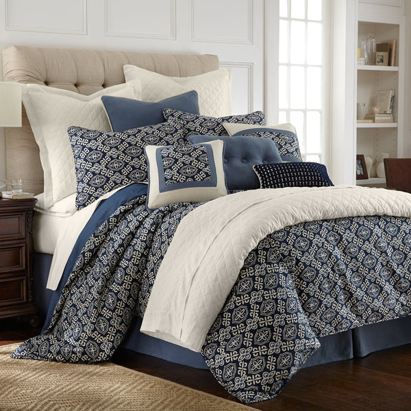 Hiend Accents Monterrey Duvet Cover Set - Luxurious 4-piece Collection With Alhambra Pattern For Elegant Bedrooms Blue,White Duvet Cover ,Face And Back, 100% Polyester. Bed Skirt ,Skirt, 55% Cotton,45% Linen,Decking, 100% Polyester. Pillow Sham ,50% Polyester,25% Cotton,25% Linen. Fb3970-sq-oc