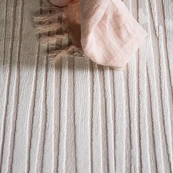 Jaipur Living Fables Linea Fb53 Powerloomed Machinemade 60% Rayon 35% Acrylic 5% Polyester Lines Abstract Indoor Rug White 60% Rayon 35% Acrylic 5% Polyester Rug134559