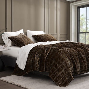 Hiend Accents Stella Faux Silk Double Box Stitch Quilt Set - Luxurious 3 Piece Bedding For Elegant Bedrooms Green Ochre Face, 70% Rayon,30% Nylon,Back, 100% Cotton,Fill, 100% Polyester Fb6600-kg-go