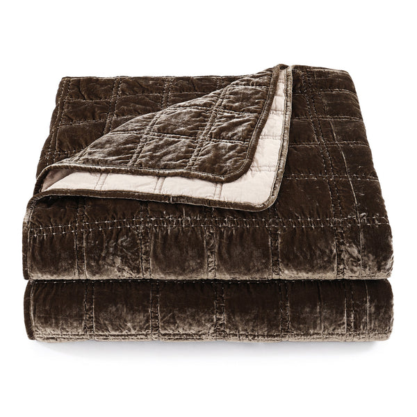 Hiend Accents Stella Faux Silk Double Box Stitch Quilt Set - Luxurious 3 Piece Bedding For Elegant Bedrooms Green Ochre Face, 70% Rayon,30% Nylon,Back, 100% Cotton,Fill, 100% Polyester Fb6600-kg-go