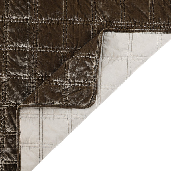 Hiend Accents Stella Faux Silk Double Box Stitch Quilt Set - Luxurious 3 Piece Bedding For Elegant Bedrooms Green Ochre Face, 70% Rayon,30% Nylon,Back, 100% Cotton,Fill, 100% Polyester Fb6600-kg-go