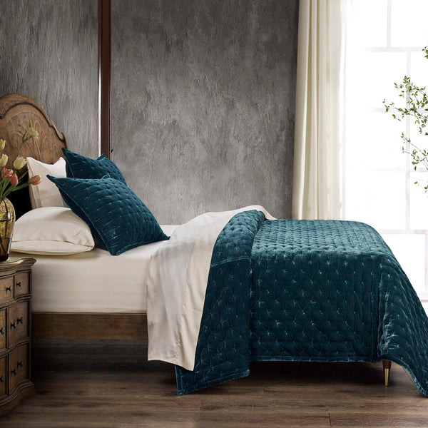 Hiend Accents Stella Faux Silk Velvet Quilt - Luxurious Elegance For Your Bedroom In Exquisite Colors And Comfort Storm Blue Face, 70% Rayon,30% Nylon,Lining, 100% Cotton Fb6700-qn-su