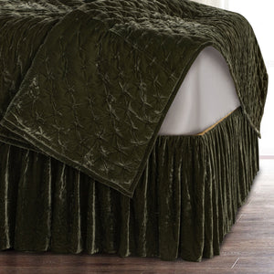 Hiend Accents Stella Faux Silk Velvet Bed Skirt - Luxurious Softness & Elegant Drape For Stunning Bedroom Décor Fern Green 70% Rayon,30% Nylon Fb6800bs-kg-fg