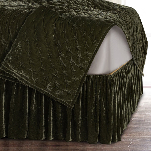 Hiend Accents Stella Faux Silk Velvet Bed Skirt - Luxurious Softness & Elegant Drape For Stunning Bedroom Décor Fern Green 70% Rayon,30% Nylon Fb6800bs-kg-fg